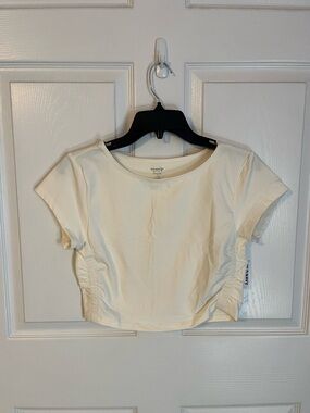 Old Navy Cream Short-Sleeve Ruched Crop Top